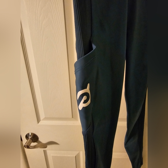 Peloton Leggings - Picture 3 of 4